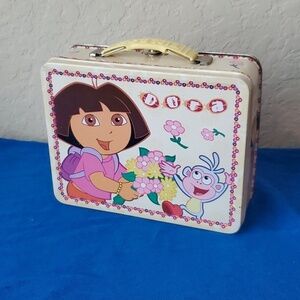 2005 Dora the Explorer tin box metal lunch box Beauty in Bloom